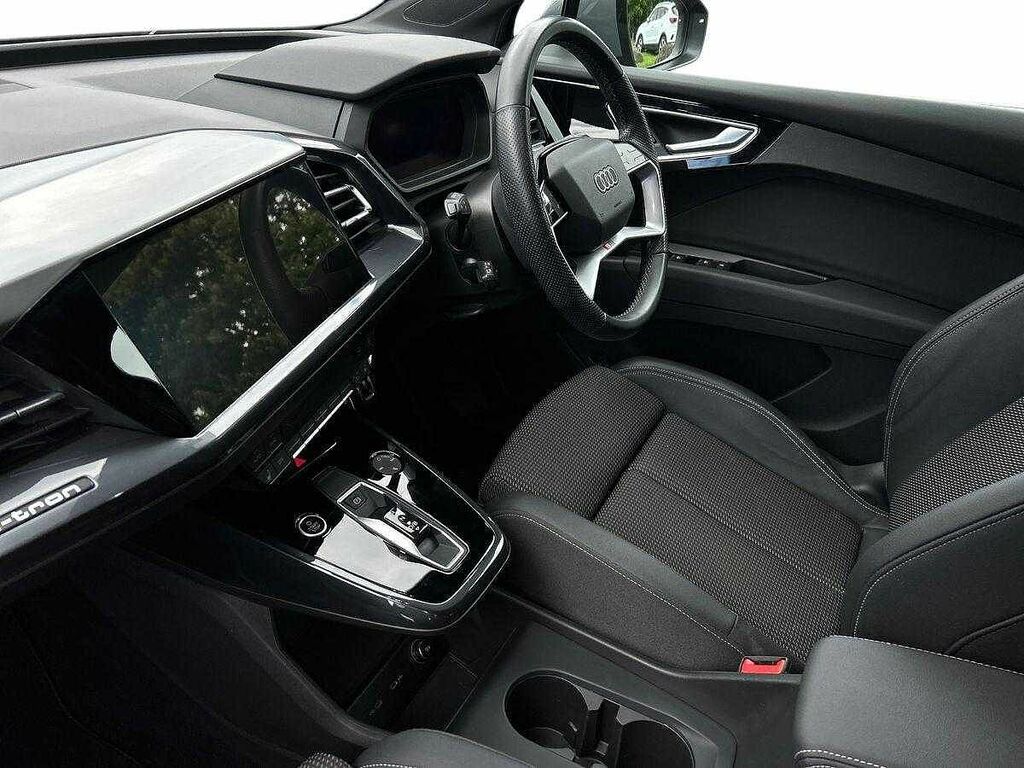 Audi Q4 E Tron Q4 S Line 40 E-tron 150,00 Kw AV23MFA Grey #2
