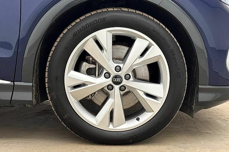 Audi Q4 E Tron Q4 S Line 45 E-tron 210,00 Kw KP75XEY Blue #5