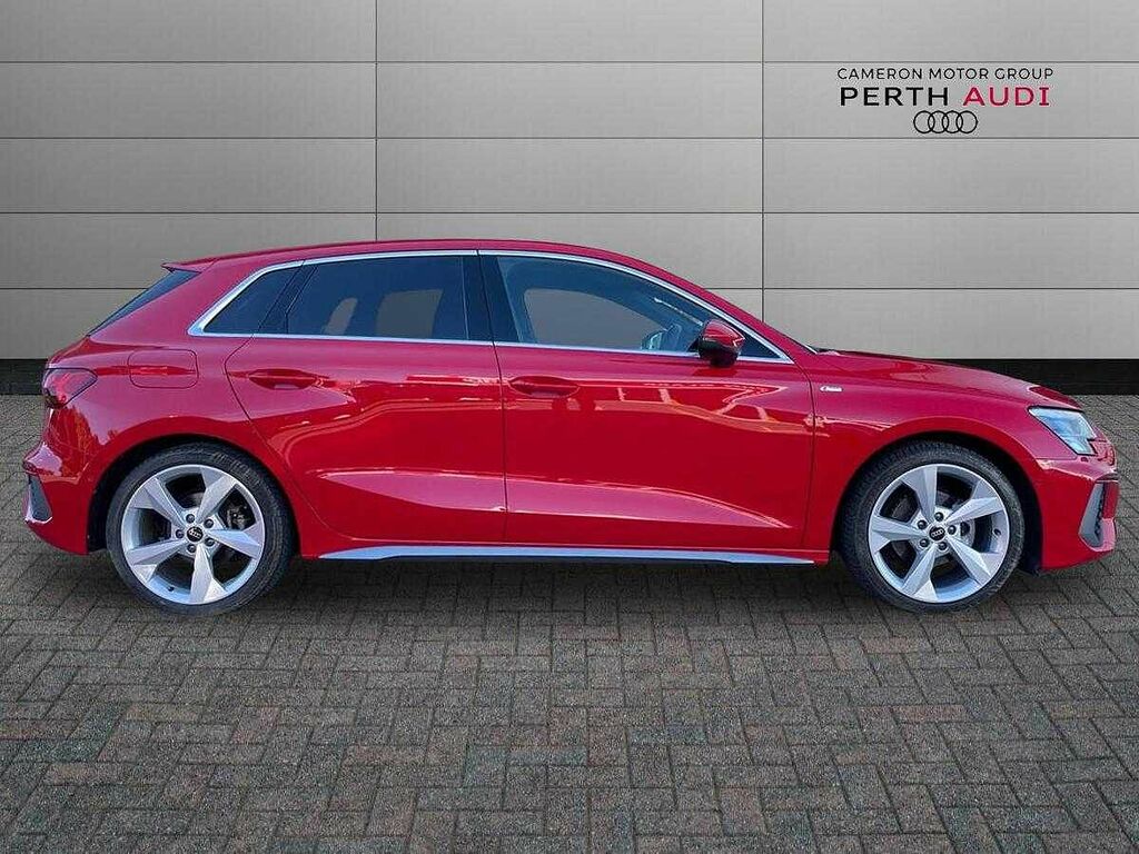 Audi A3 S Line 35 Tfsi 150 Ps S Tronic KP23RDZ Red #4