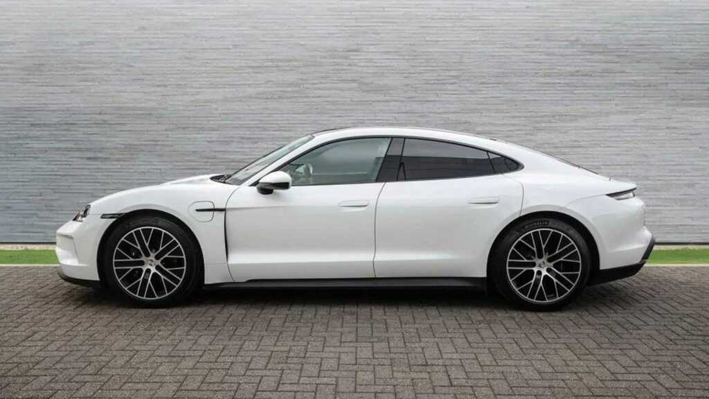 Porsche Taycan 2026 2025 BG75AEK White #5