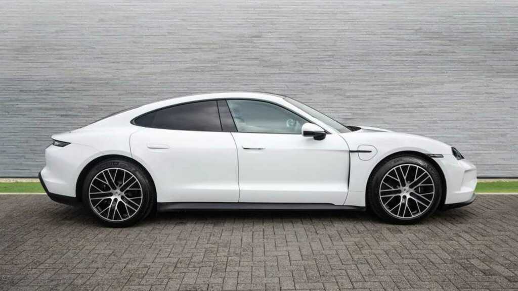 Porsche Taycan 2026 2025 BG75AEK White #4