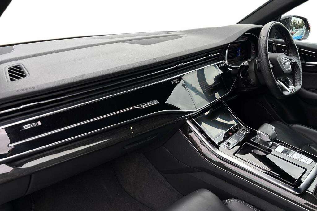 Audi Q8 55 Tfsi Quattro Black Edition Tiptronic 2022 KS22CPU  #2