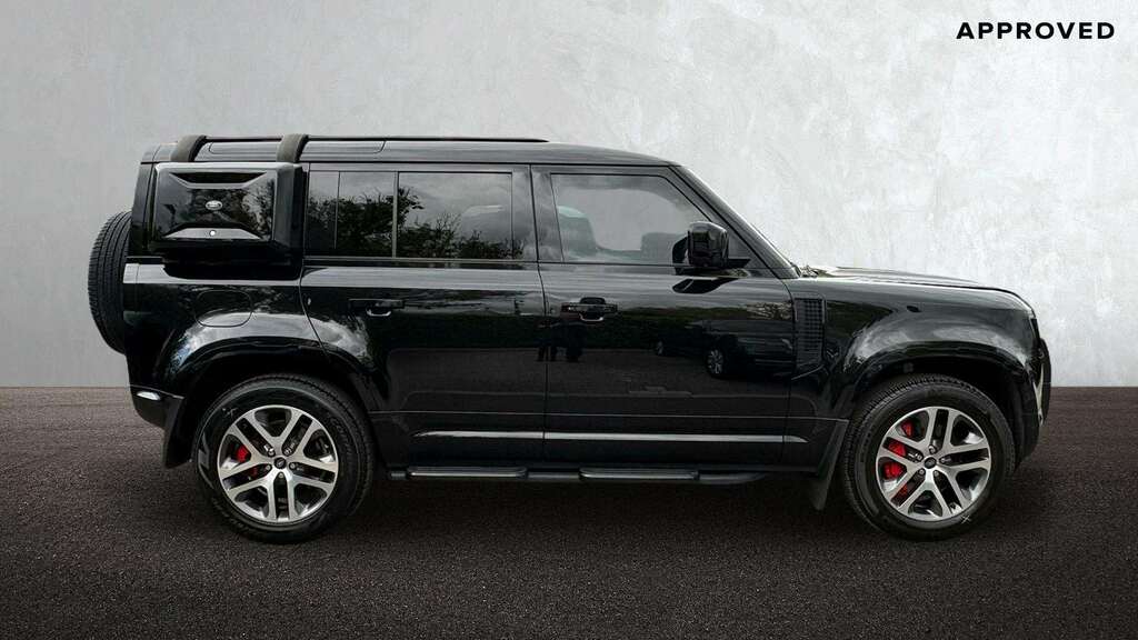 Land Rover Defender 110 3.0 P400 Xs Edition 110 2022 Black #5