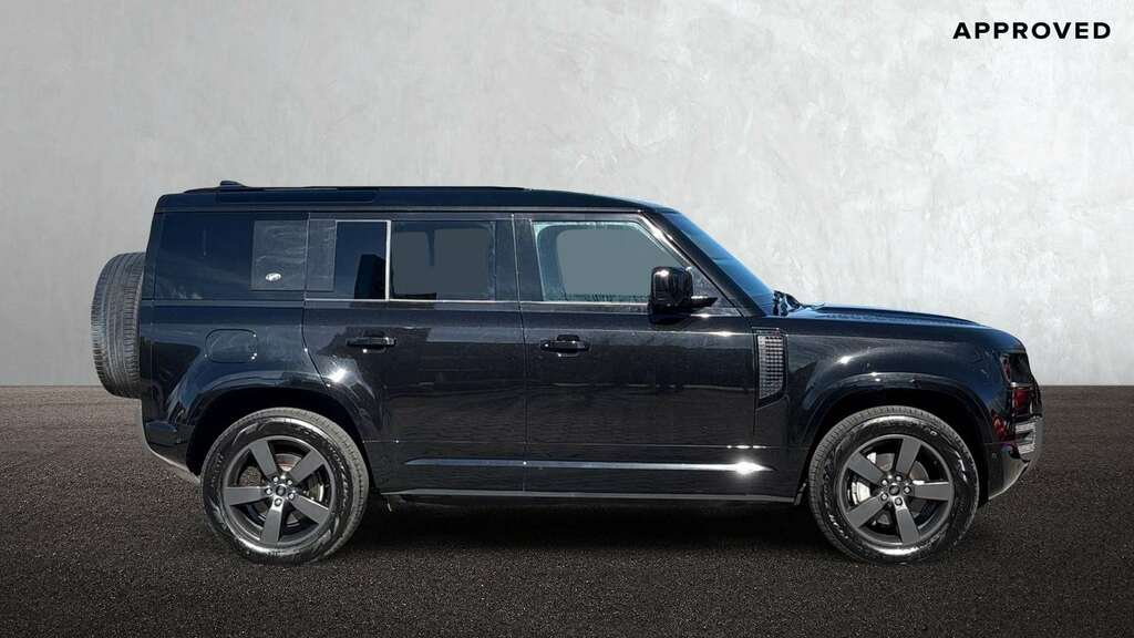 Land Rover Defender 110 3.0 D300 X-dynamic Hse 110 7 Seat 2023 KW72HGJ Black #4