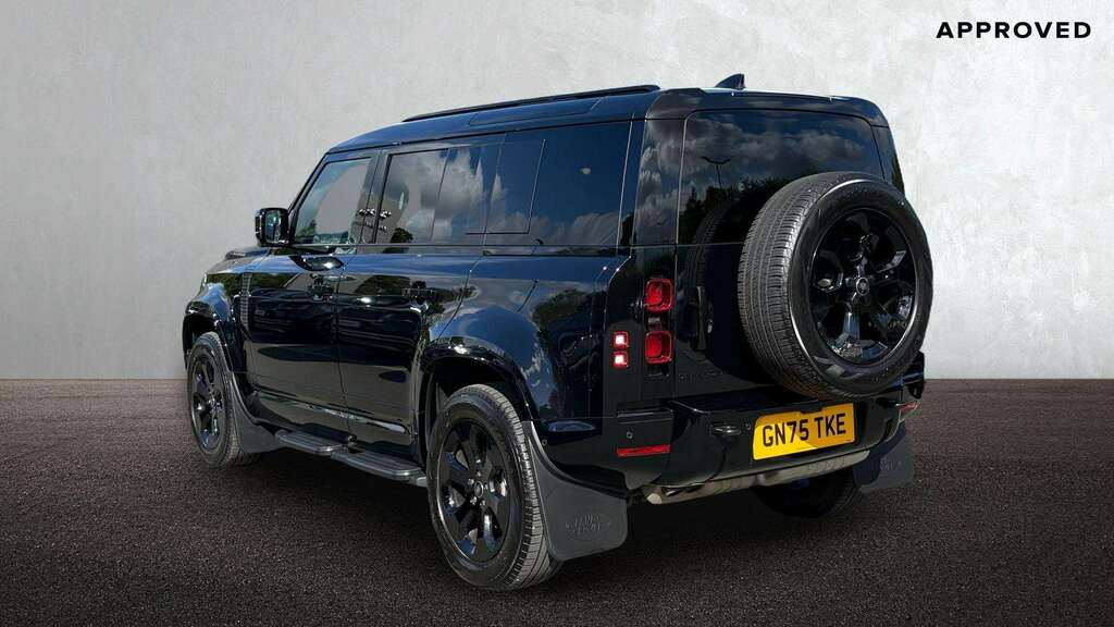 Land Rover Defender 110 3.0 D250 X-dynamic Se 110 2025 GN75TKE Black #2