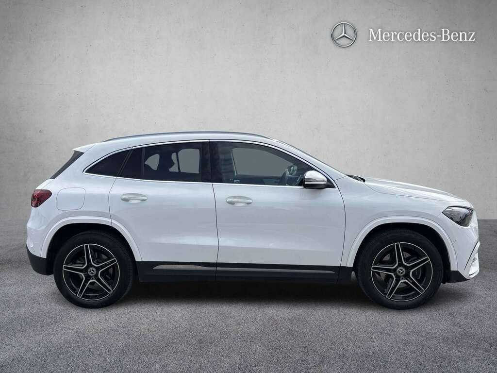 Mercedes-Benz GLA Class 250E Amg Line Executive 2025 EK75OUA White #3