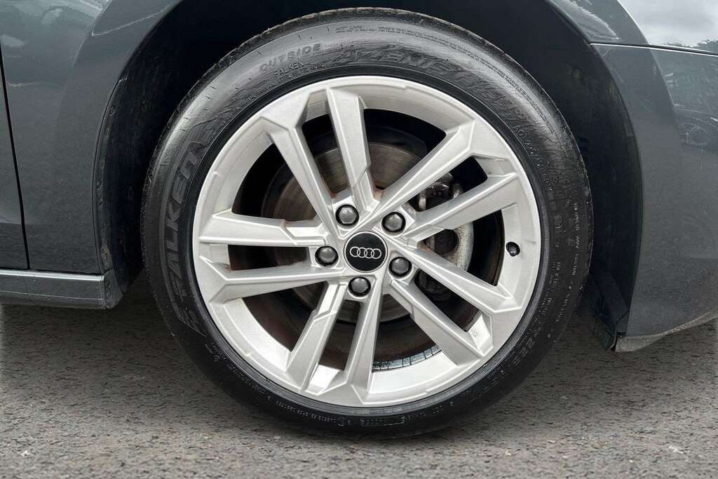 Audi A3 35 Tfsi Sport 2024 DW24HHL Grey #5