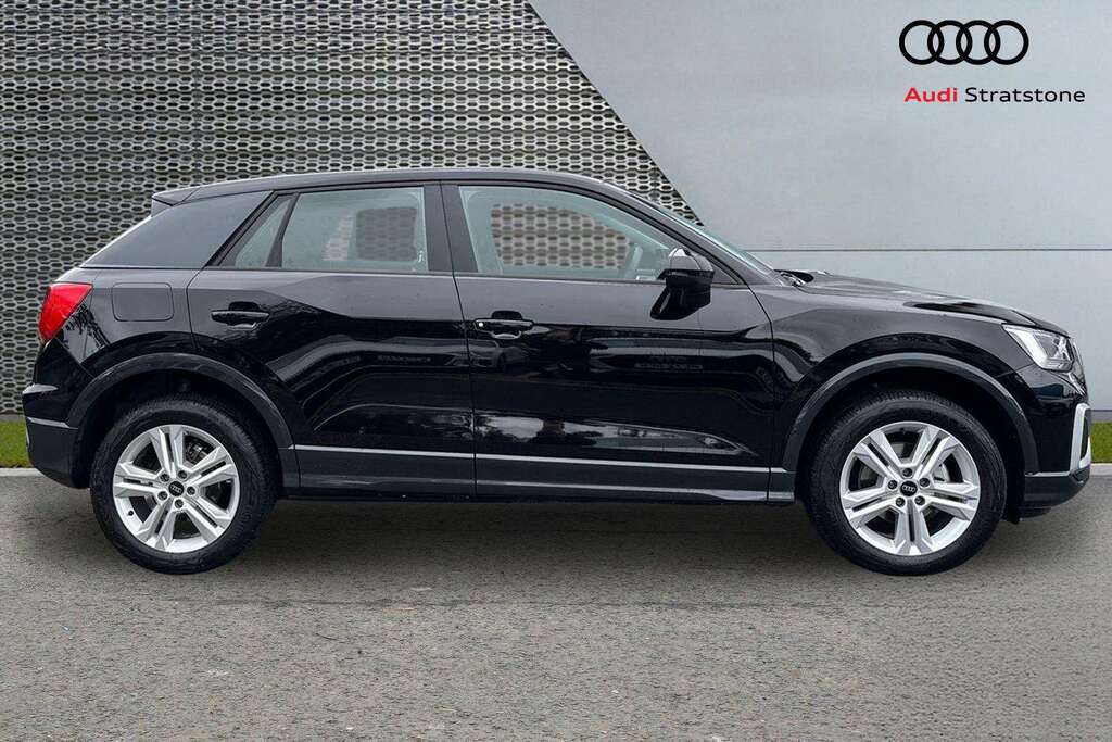 Audi Q2 35 Tfsi Sport 2025 Black