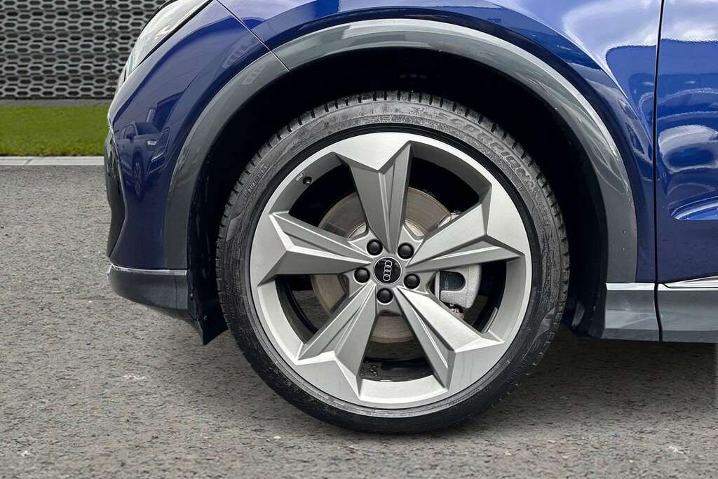 Audi Q4 E Tron 210Kw 45 82Kwh Black Edition 2026 MF26CTO Blue #5