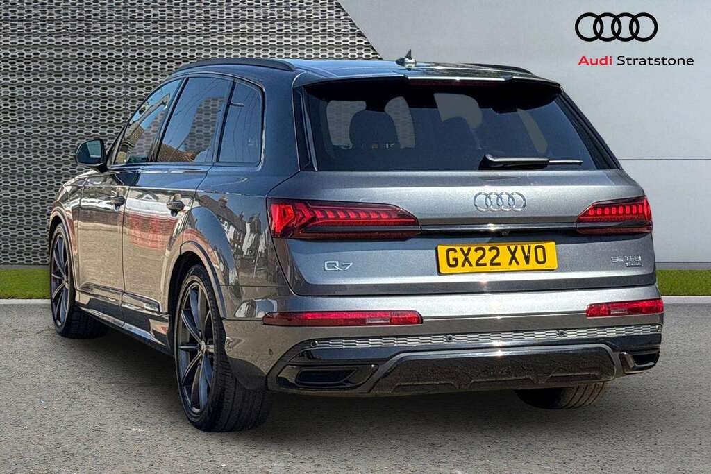 Audi Q7 55 Tfsi Quattro Black Edition Tiptronic 2022 GX22XVO Grey #3