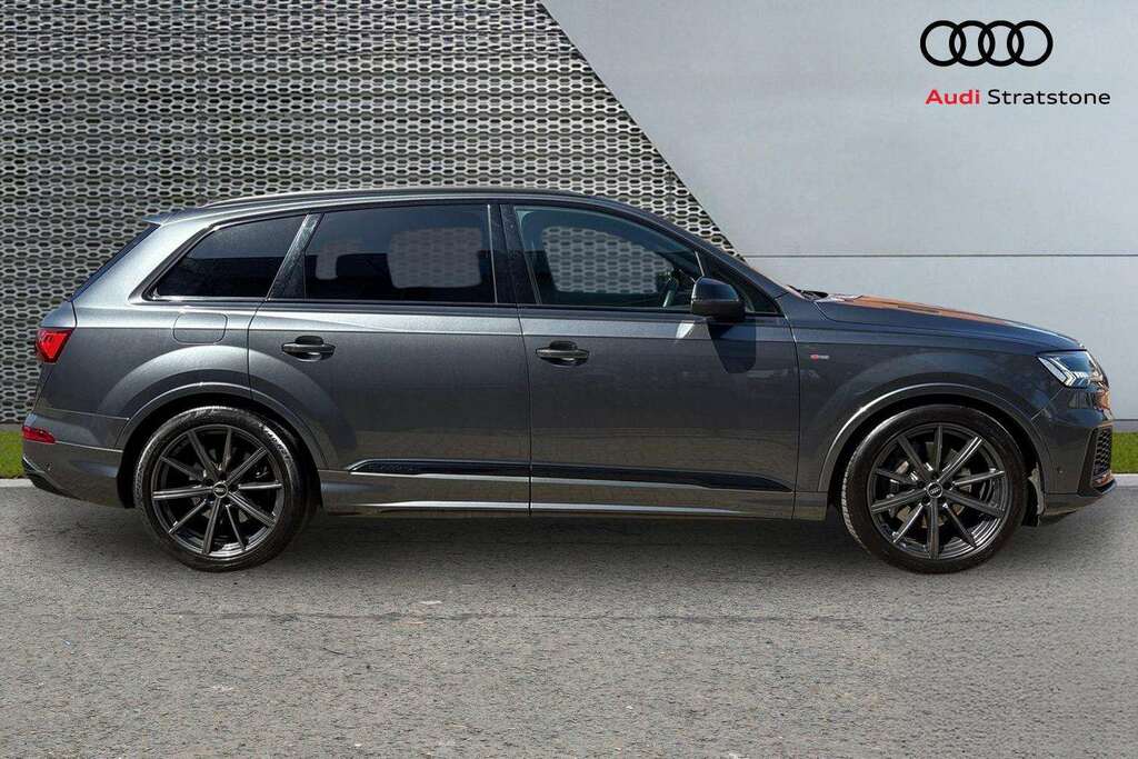 Audi Q7 55 Tfsi Quattro Black Edition Tiptronic 2022 GX22XVO Grey #4