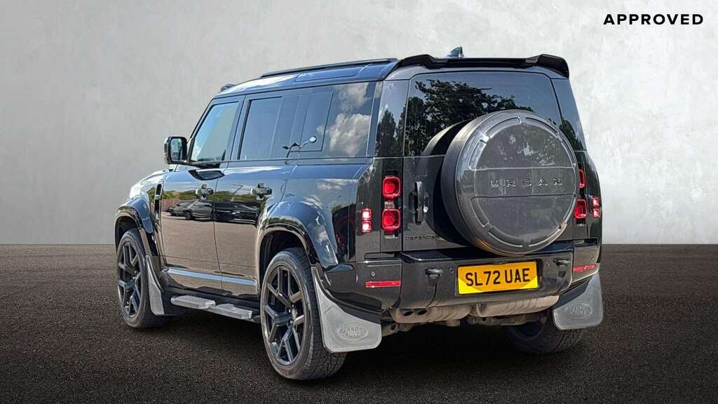 Land Rover Defender 110 3.0 D250 X-dynamic Se 110 2022 SL72UAE Black #2