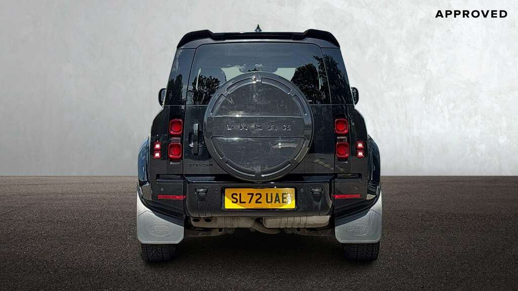 Land Rover Defender 110 3.0 D250 X-dynamic Se 110 2022 SL72UAE Black #6