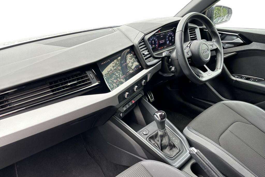 Audi A1 35 Tfsi Black Edition S Tronic 2023 BJ73AXF White #2