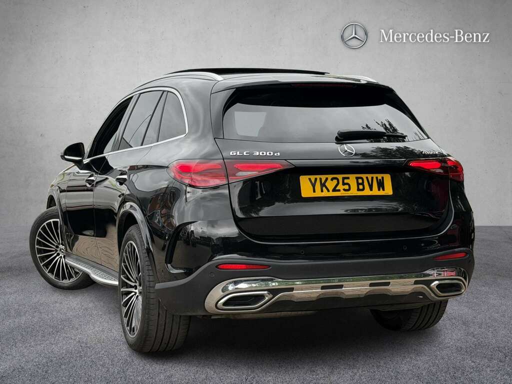Mercedes-Benz GLC Class 300D 4Matic Amg Line Premium 9G-tronic 2025 YK25BVW Black #2