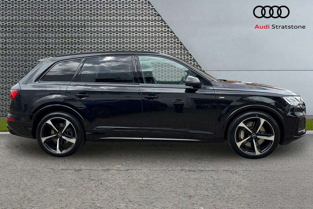 Audi Q7 55 Tfsi E Quattro Black Ed Tiptronic Cs 202 Black #4