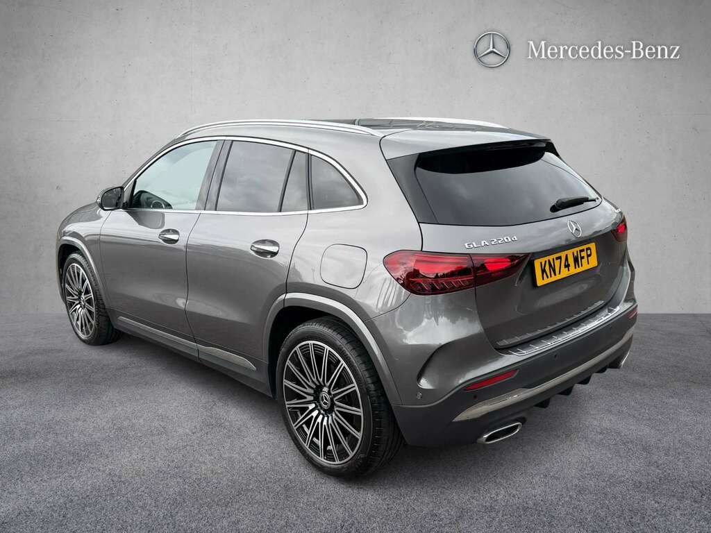 Mercedes-Benz GLA Class 220D 4Matic Amg Line Premium Plus 2024 KN74WFP Grey #4