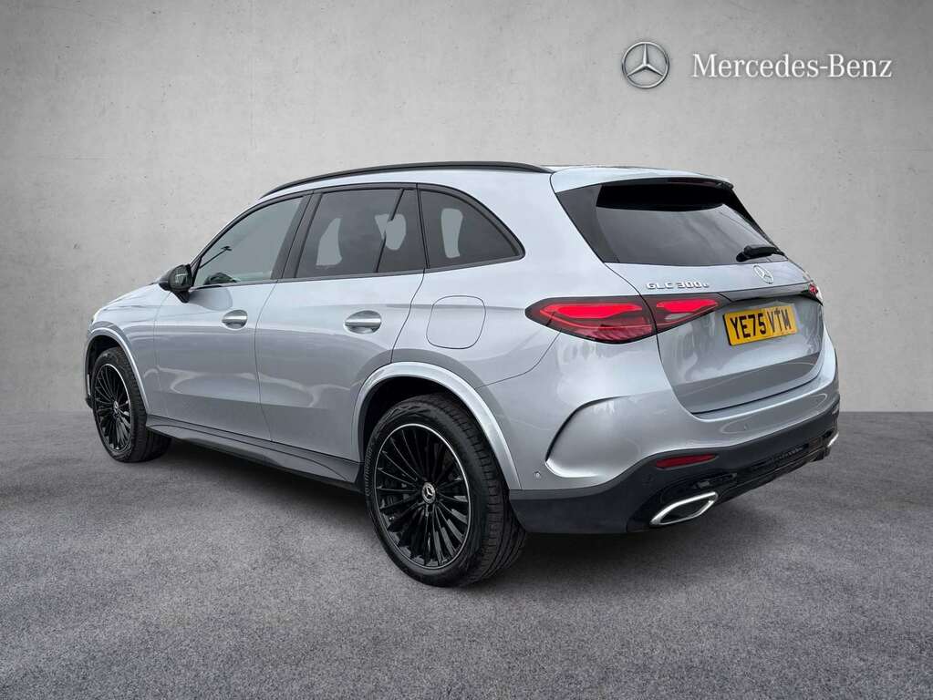Mercedes-Benz GLC Class 300E 4Matic Urban Edition 9G-tronic 2025 YE75VTM Silver #2