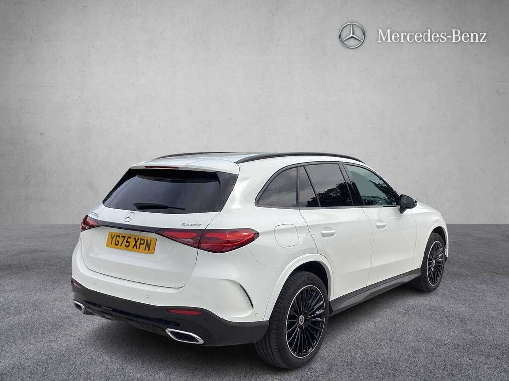 Mercedes-Benz GLC Class 300E 4Matic Urban Edition 9G-tronic 2025 YG75XPN White #3