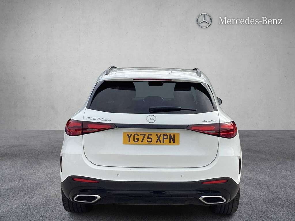 Mercedes-Benz GLC Class 300E 4Matic Urban Edition 9G-tronic 2025 YG75XPN White #4