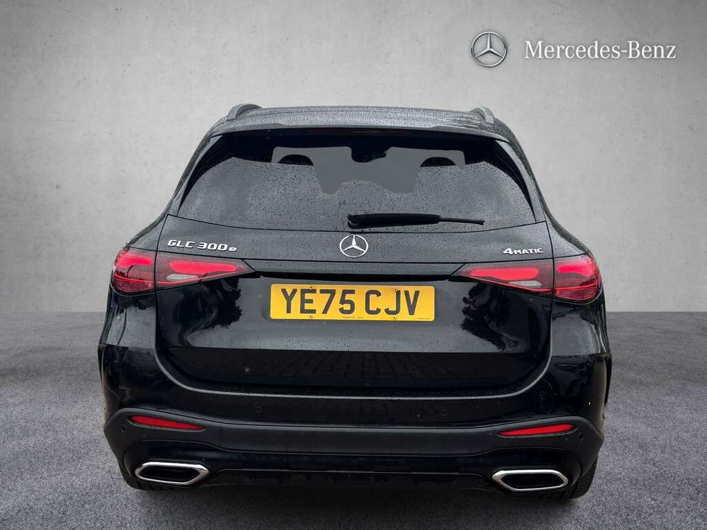 Mercedes-Benz GLC Class 300E 4Matic Urban Edition 9G-tronic 2025 YE75CJV Black #3