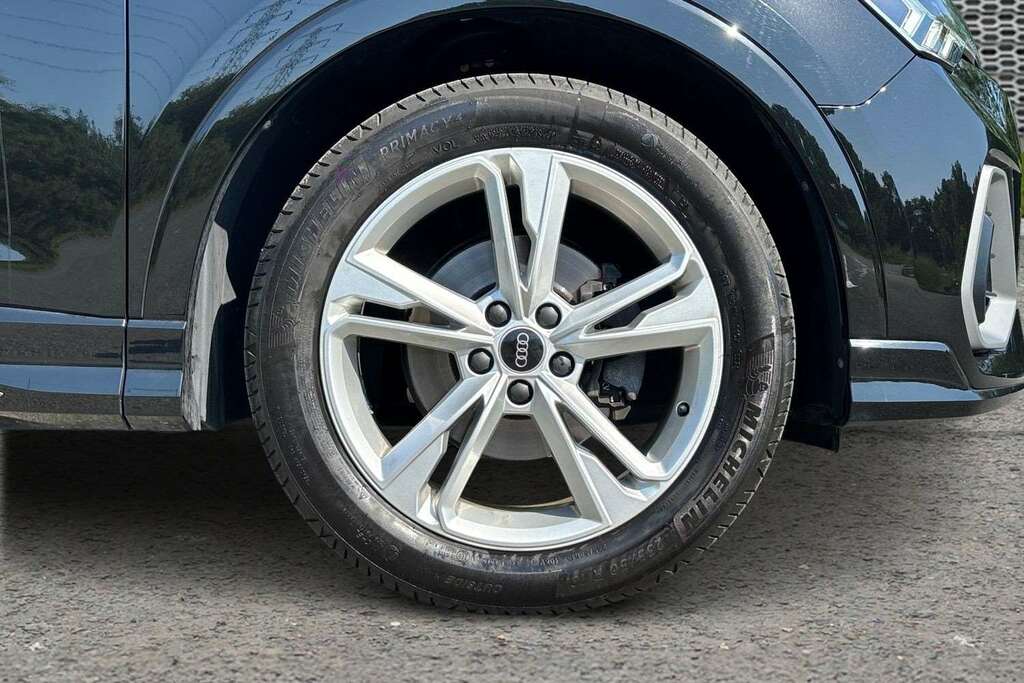 Audi Q3 35 Tdi S Line 2021 Black #4