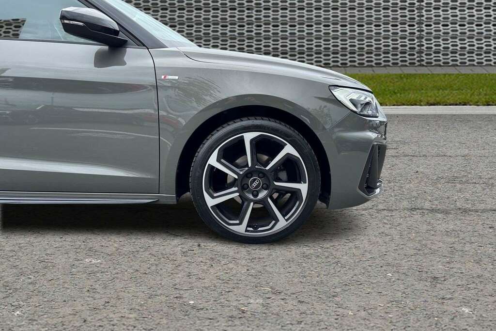 Audi A1 30 Tfsi 110 Black Edition S Tronic 2023 KD23HMJ Grey #5