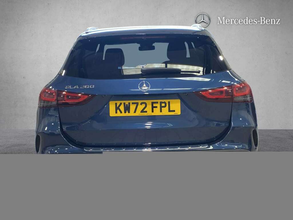 Mercedes-Benz GLA Class 200 Amg Line Premium 2023 KW72FPL Blue #6