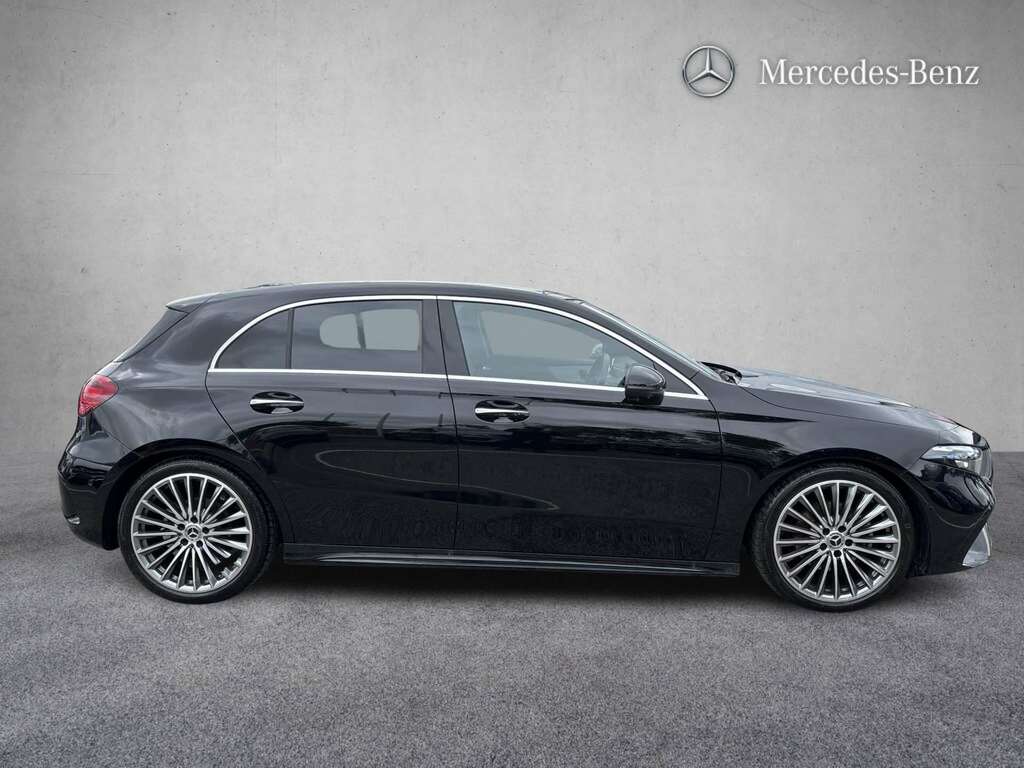 Mercedes-Benz A Class A200d Amg Line Premium Plus 2024 Black #5