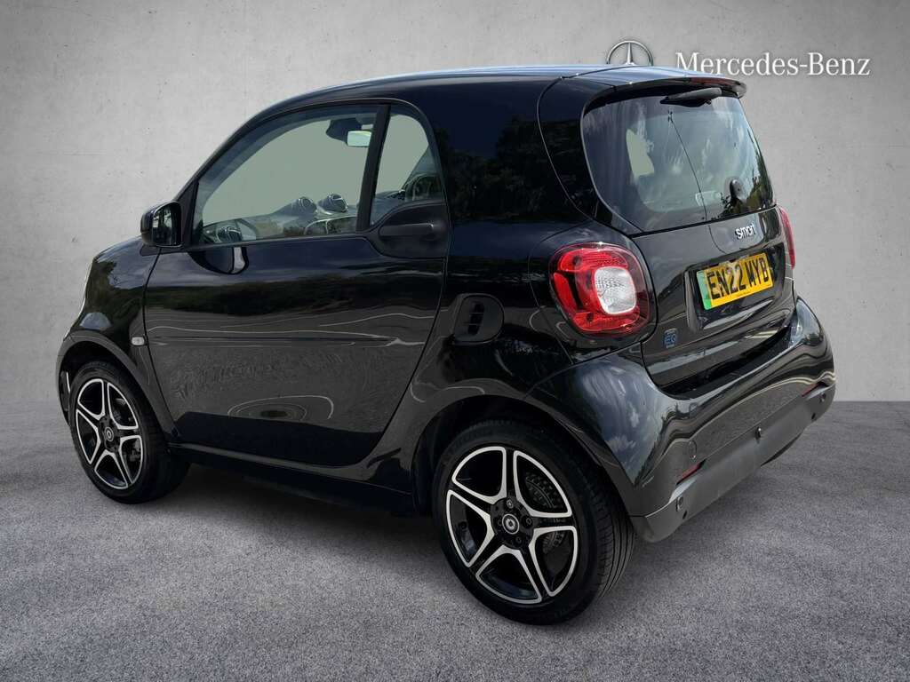 Smart Fortwo Coupe 60Kw Eq Pulse Premium 17Kwh 22Kwch 2022 Black #2