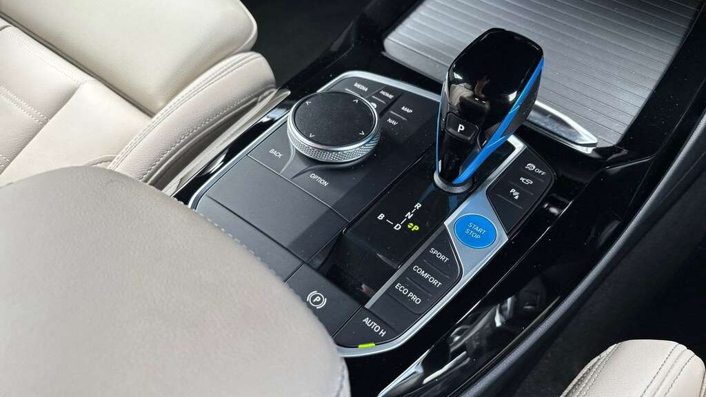BMW iX3 210Kw M Sport Pro 80Kwh 2022 FD22VYT Blue #6