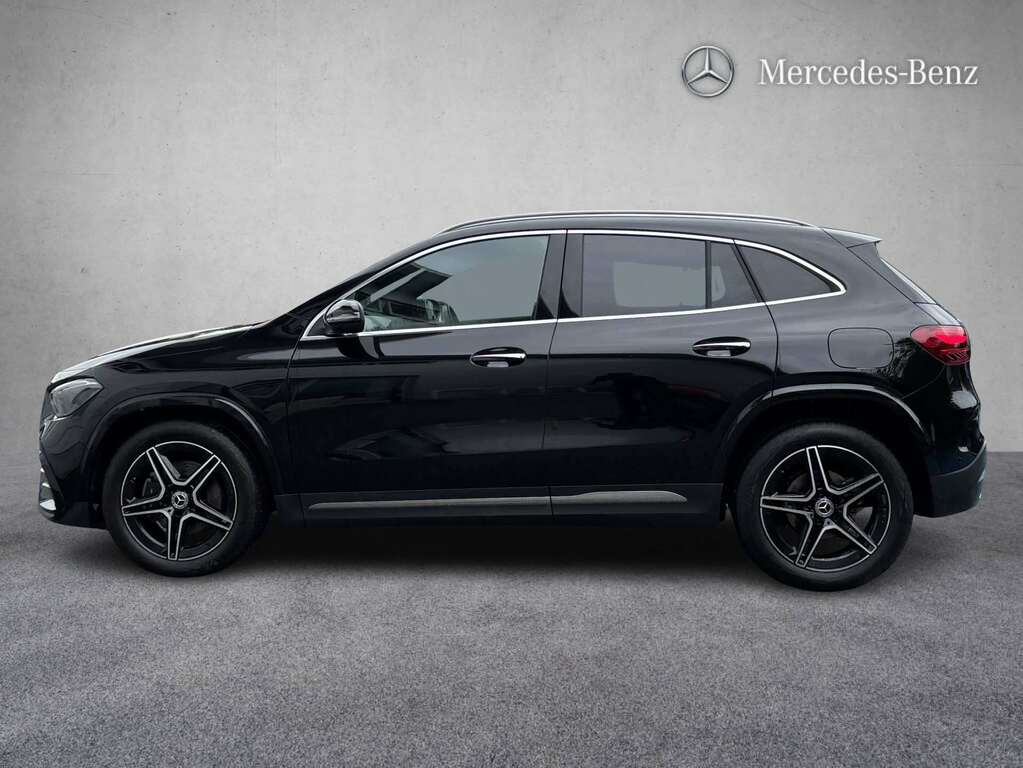 Mercedes-Benz GLA Class 200D Amg Line Executive 2025 KP75LGK Black #4