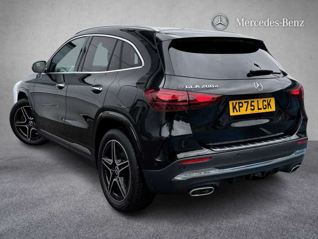 Mercedes-Benz GLA Class 200D Amg Line Executive 2025 KP75LGK Black