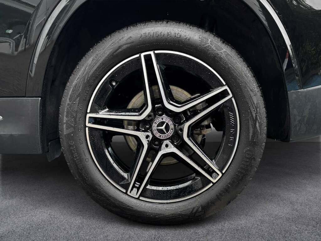Mercedes-Benz GLA Class 200D Amg Line Executive 2025 KP75LGK Black #5