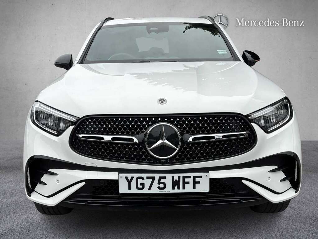 Mercedes-Benz GLC Class 300E 4Matic Urban Edition 9G-tronic 2025 YG75WFF White #3