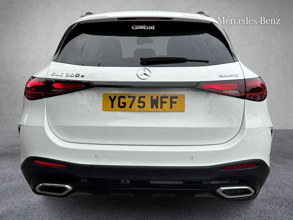 Mercedes-Benz GLC Class 300E 4Matic Urban Edition 9G-tronic 2025 YG75WFF White #5