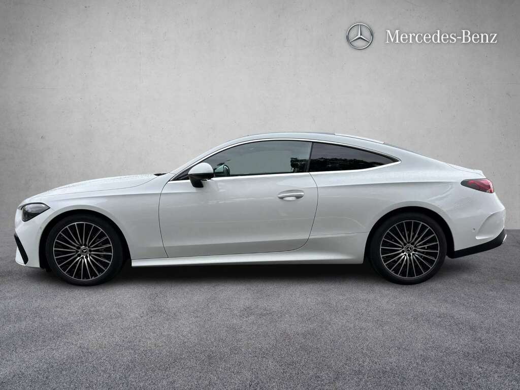 Mercedes-Benz CLE Class 300 4Matic Amg Line Premium 9G-tronic 2025 White #3