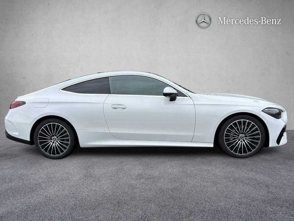 Mercedes-Benz CLE Class 300 4Matic Amg Line Premium 9G-tronic 2025 White #4