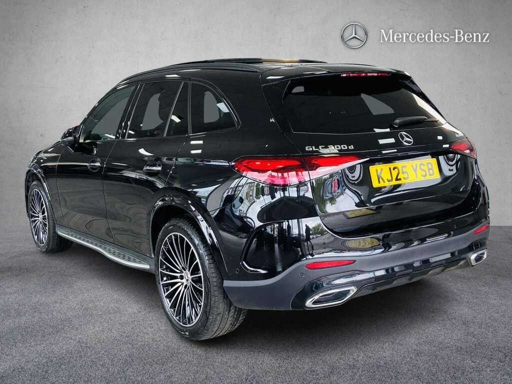 Mercedes-Benz GLC Class 300D 4Matic Amg Line Premium 9G-tronic 2025 KJ25YSB Black #3