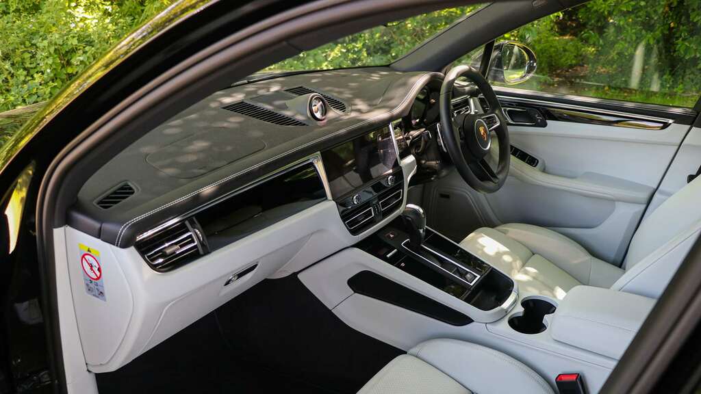 Porsche Macan S 2026 2026 MX26YNF Black #5