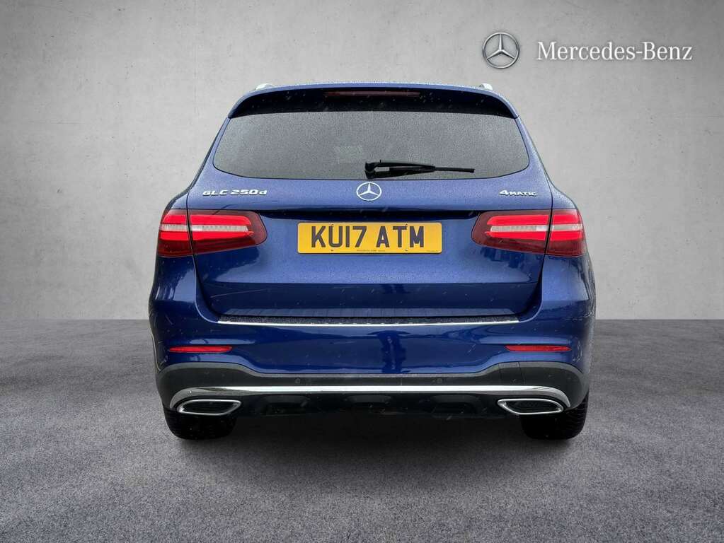 Mercedes-Benz GLC Class 250D 4Matic Amg Line Prem Plus 9G-tronic 2017 Blue #5