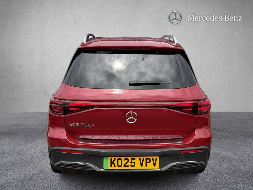 Mercedes-Benz EQB 250 140Kw Amg Line Premium 70.5Kwh 2025 KO25VPV Red #6