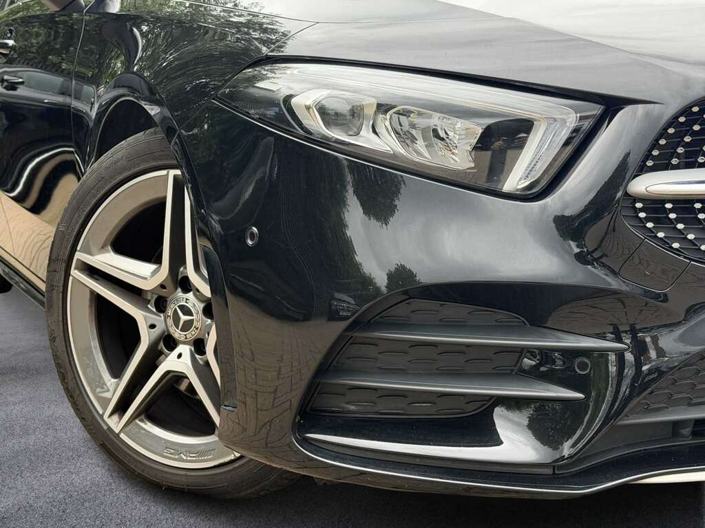 Mercedes-Benz A Class A200 Amg Line Premium 2019 YR69NBZ Black #3