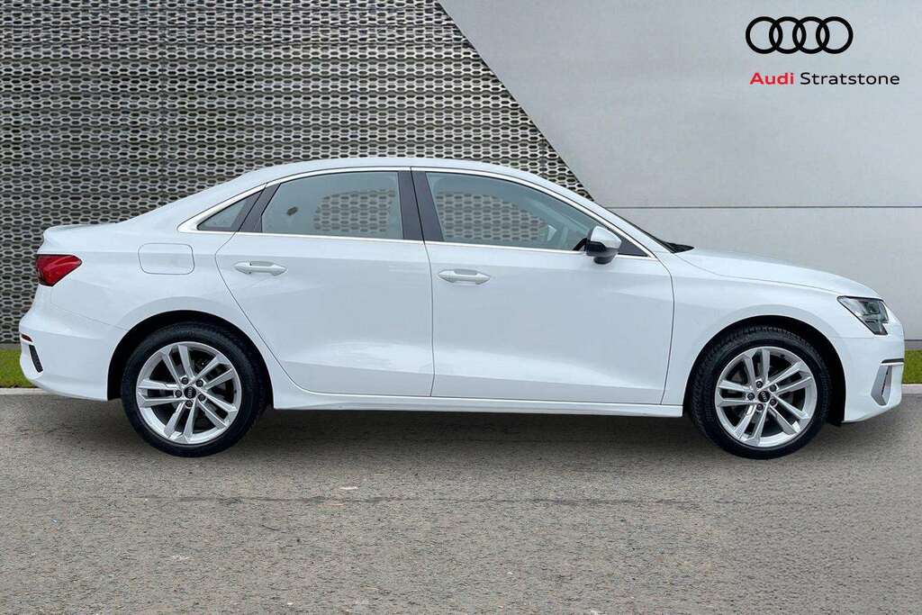 Audi A3 30 Tfsi Sport 2023 LP72NNR White #4