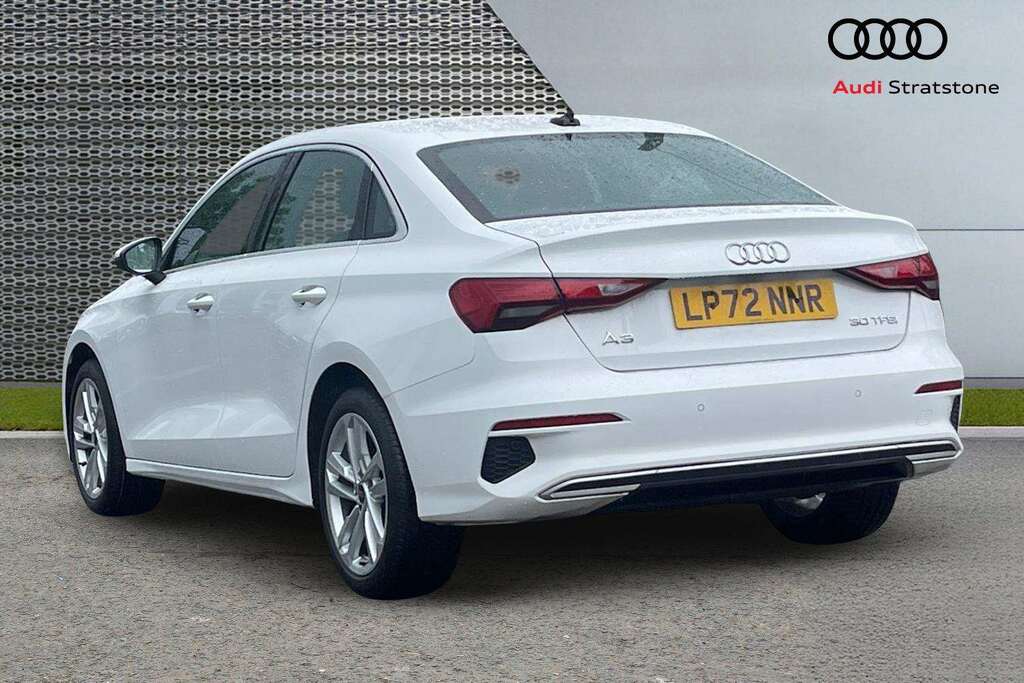 Audi A3 30 Tfsi Sport 2023 LP72NNR White #3
