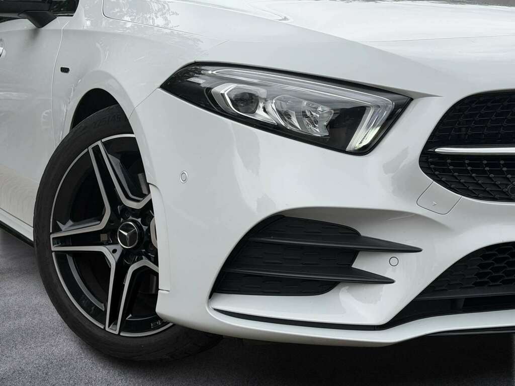Mercedes-Benz A Class A180 Amg Line Executive Edition 2022 YE22WMD White #3