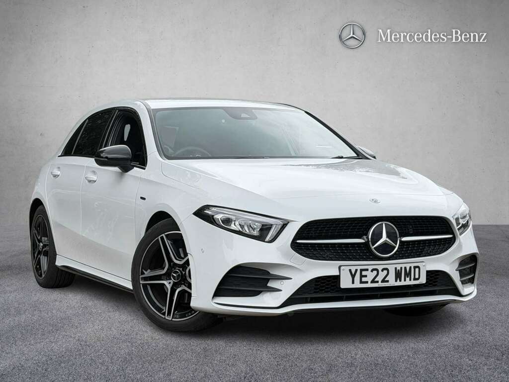 Mercedes-Benz A Class A180 Amg Line Executive Edition 2022 White