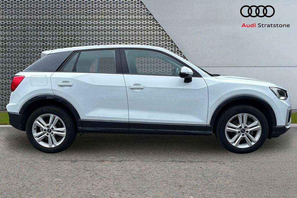 Audi Q2 35 Tfsi Sport S Tronic 2024 GK24ZYT White #4