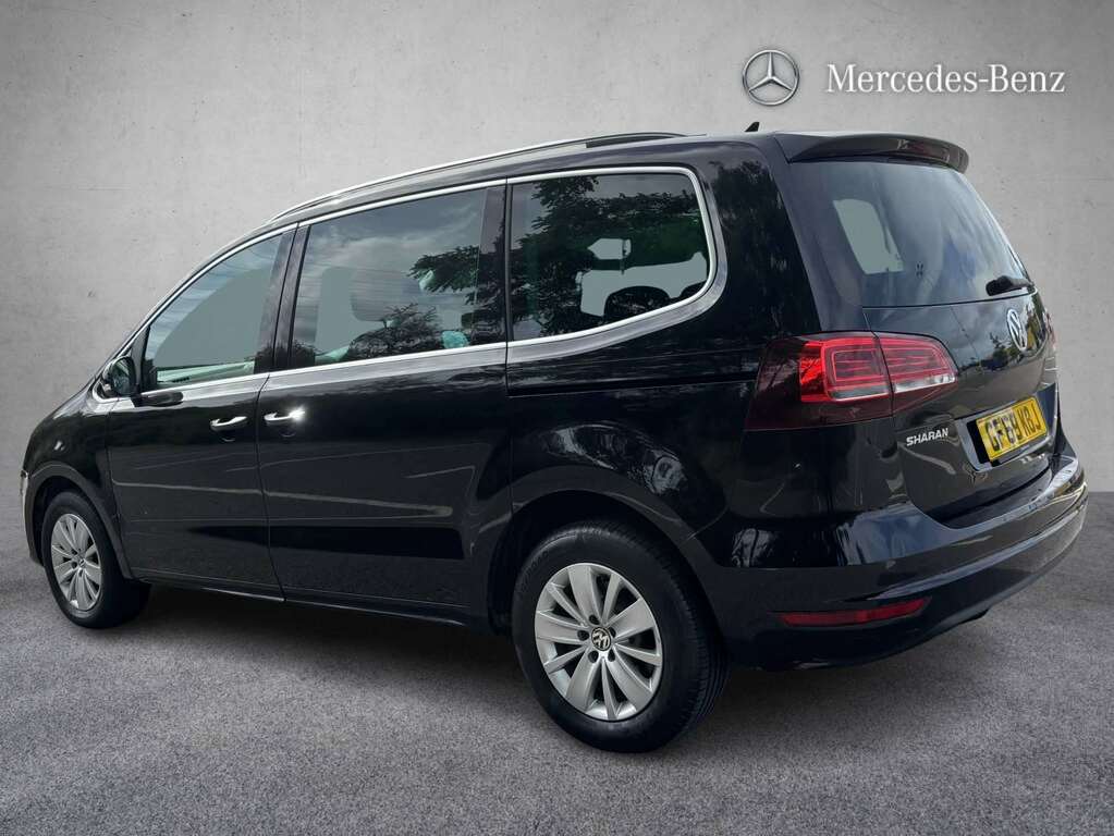 Volkswagen Sharan 2.0 Tdi Scr 150 Se Nav Dsg 2019 Black #2