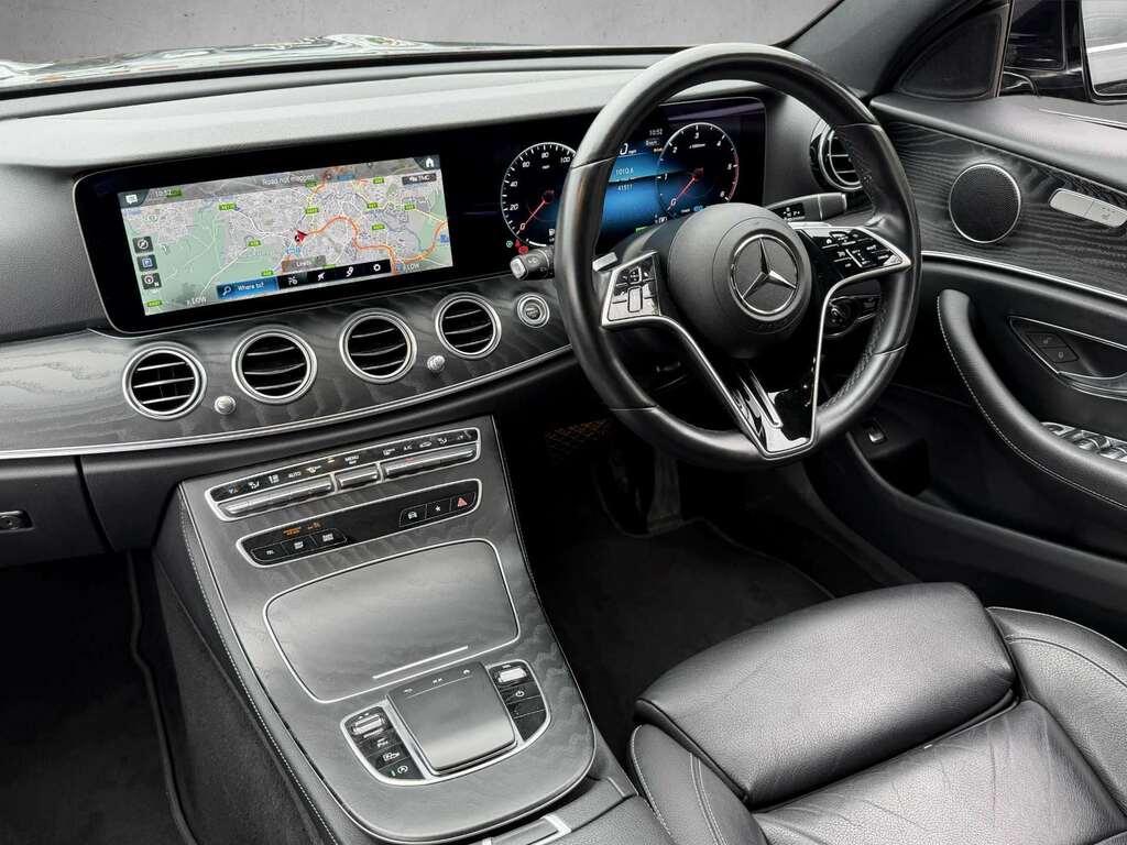 Mercedes-Benz E Class E220d 200 Amg Line Premium 9G-tronic 2023 KM23FTN Black #3